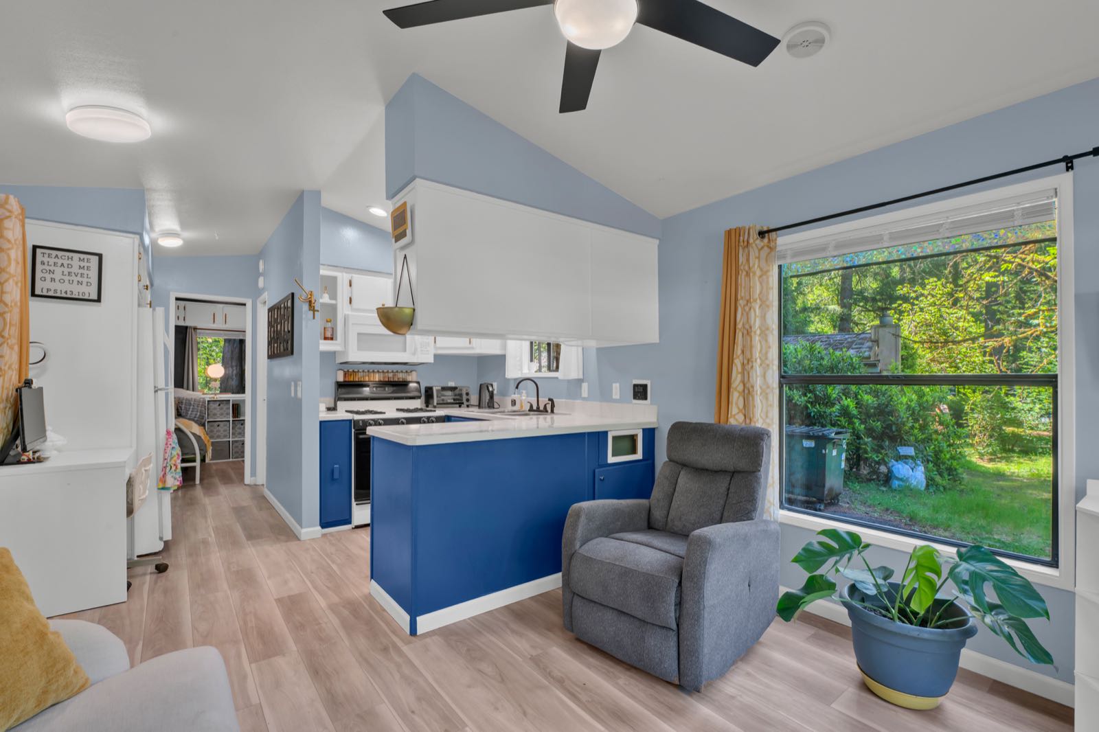 55636 McKenzie River Drive Space 9 — photo 9